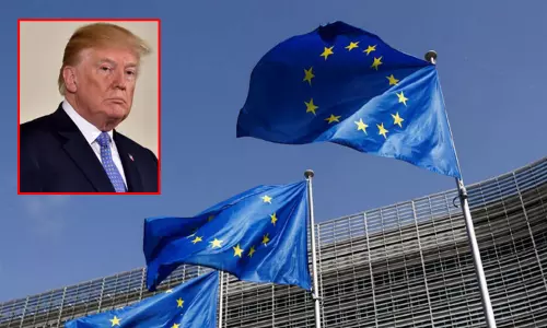 டிரம்ப் வரி விதிப்பு எதிரொலி; அமெரிக்க-ஐரோப்பிய ஒன்றிய வர்த்தக ஒப்பந்தம் தள்ளி போகும் அபாயம்