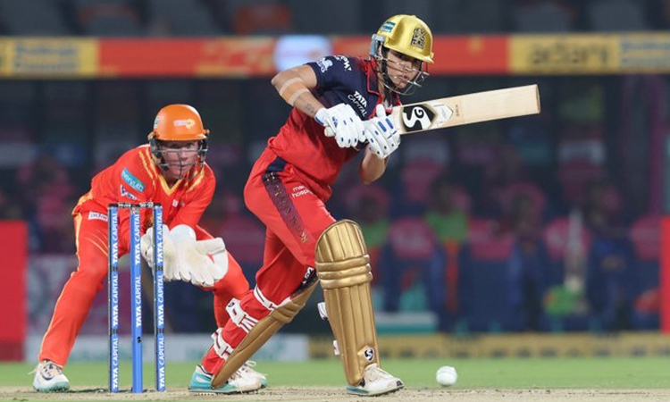 மகளிர் பிரீமியர் லீக்: குஜராத்திற்கு 179 ரன்கள் இலக்கு நிர்ணயித்த பெங்களூரு