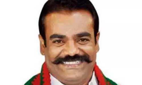 அதிமுக பொதுச்செயலாளர் எடப்பாடி பழனிசாமியுடன் தனியரசு சந்திப்பு?