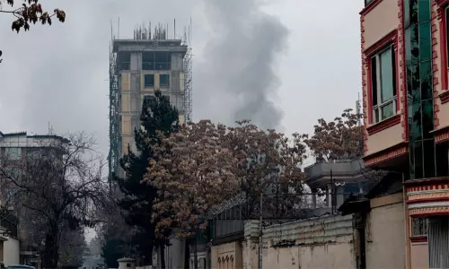 ஆப்கானிஸ்தான்: காபூலில் ஹோட்டலில் குண்டு வெடிப்பு