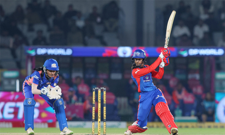 மகளிர் பிரீமியர் லீக்: மும்பையை வீழ்த்தி டெல்லி அபார வெற்றி