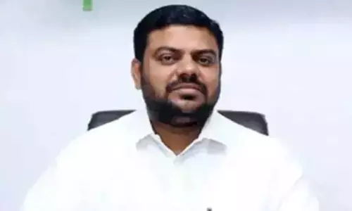 சட்டமன்ற மரபுகளை தொடர்ந்து அவமதிக்கும் தமிழக கவர்னரின் செயல் கண்டிக்கத்தக்கது: நெல்லை முபாரக் சட்டமன்ற மரபுகளை தொடர்ந்து அவமதிக்கும் தமிழக கவர்னரின் செயல் கண்டிக்கத்தக்கது: நெல்லை முபாரக்