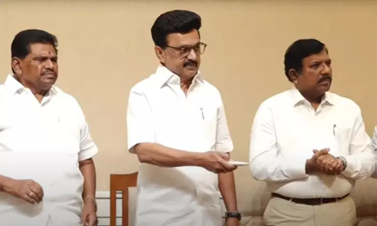 தூத்துக்குடியில் கடல் நீரை குடிநீராக்கும் திட்டப் பணிக்கு அடிக்கல் தூத்துக்குடியில் கடல் நீரை குடிநீராக்கும் திட்டப் பணிக்கு அடிக்கல்