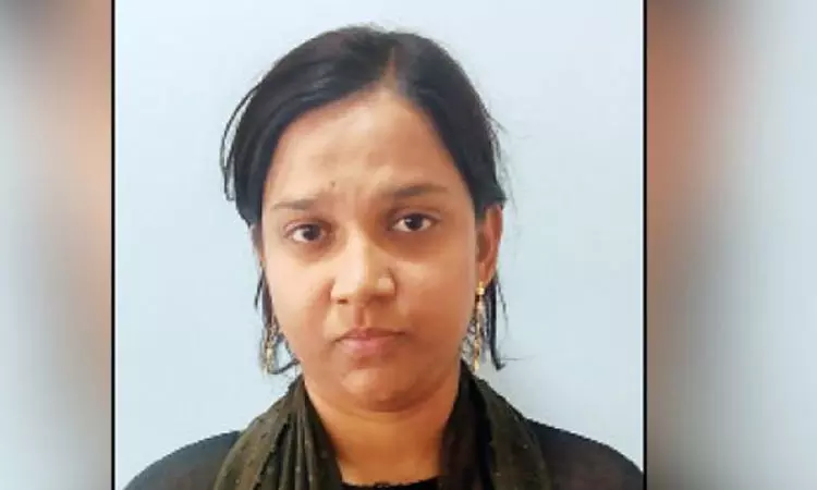 உல்லாசத்திற்கு ஆசைப்பட்டு.. பணம் கொடுத்து ஏமாந்த வாலிபர்கள்...இளம்பெண் கைது உல்லாசத்திற்கு ஆசைப்பட்டு.. பணம் கொடுத்து ஏமாந்த வாலிபர்கள்...இளம்பெண் கைது