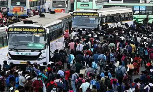 குடியரசு தினம், தொடர் விடுமுறை: சென்னையில் இருந்து சிறப்பு பேருந்துகள் இயக்கம் குடியரசு தினம், தொடர் விடுமுறை: சென்னையில் இருந்து சிறப்பு பேருந்துகள் இயக்கம்