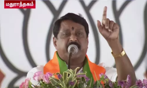 ‘தமிழகத்தை மீட்டெடுக்க நர்மதையின் மைந்தன் மோடி வந்துள்ளார்’ - நயினார் நாகேந்திரன் ‘தமிழகத்தை மீட்டெடுக்க நர்மதையின் மைந்தன் மோடி வந்துள்ளார்’ - நயினார் நாகேந்திரன்