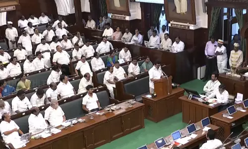 சட்டசபையில் மு.க.ஸ்டாலின் பதிலுரை: அ.தி.மு.க. புறக்கணிப்பு