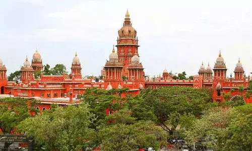 3வது பிரசவத்திற்கும் சம்பளத்துடன் கூடிய விடுப்பு வழங்க வேண்டும்: சென்னை ஐகோர்ட்டு அதிரடி உத்தரவு