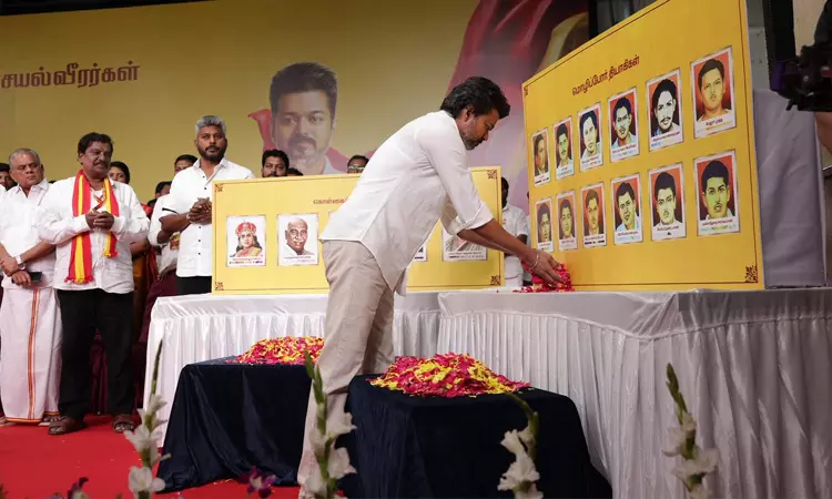 மொழிப்போர் தீரர்களின் தியாகத்தைப் போற்றுவோம் - தவெக தலைவர் விஜய் மொழிப்போர் தீரர்களின் தியாகத்தைப் போற்றுவோம் - தவெக தலைவர் விஜய்