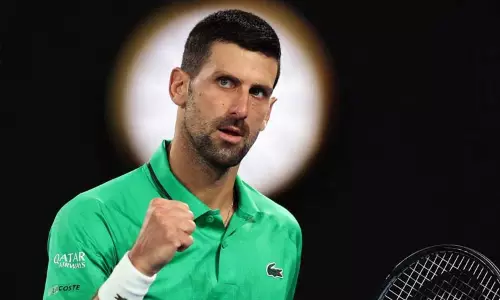 ஆஸ்திரேலிய ஓபன் டென்னிஸ்: ஜோகோவிச் 4-வது சுற்றுக்கு முன்னேற்றம்