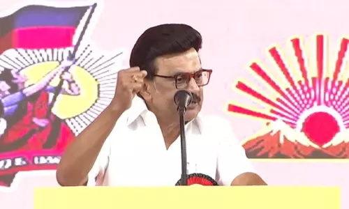 ‘டபுள் இன்ஜின் அரசு மணிப்பூர் மக்களை ஏன் காப்பாற்றவில்லை?’ - முதல்-அமைச்சர் மு.க.ஸ்டாலின் கேள்வி ‘டபுள் இன்ஜின் அரசு மணிப்பூர் மக்களை ஏன் காப்பாற்றவில்லை?’ - முதல்-அமைச்சர் மு.க.ஸ்டாலின் கேள்வி