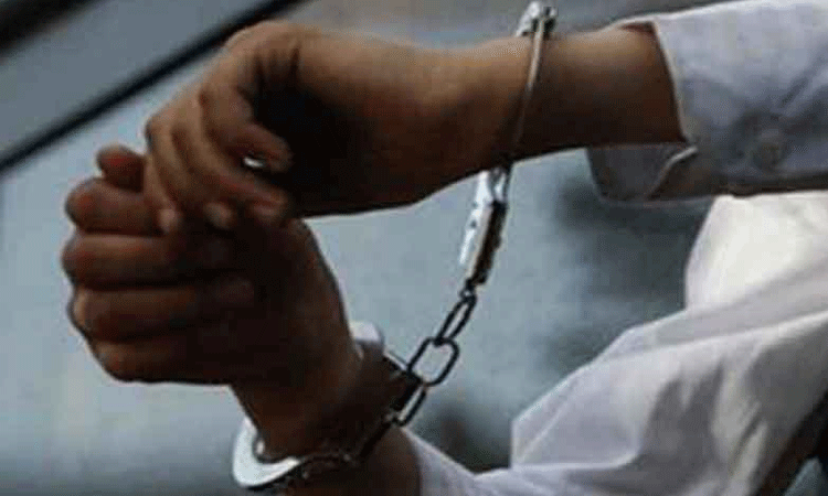 சிறுமி பாலியல் வன்கொடுமை: தொழிலாளி கைது சிறுமி பாலியல் வன்கொடுமை: தொழிலாளி கைது