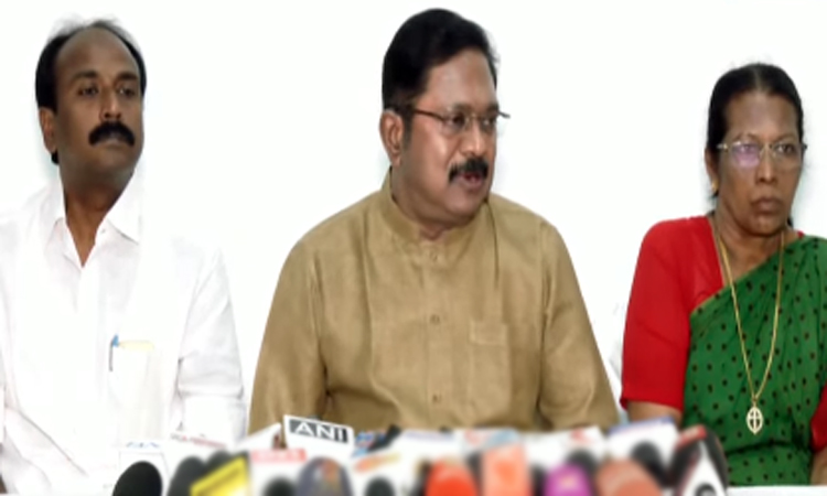 டி.டி.வி.தினகரனுடன் ஓ.பி.எஸ். ஆதரவு எம்.எல்.ஏ. திடீர் சந்திப்பு: அ.ம.மு.க.வில் இணைய திட்டமா?