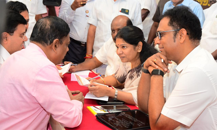 திமுக தேர்தல் அறிக்கை கதாநாயகியாக இருக்கும்; தஞ்சையில் கனிமொழி எம்.பி. பேச்சு