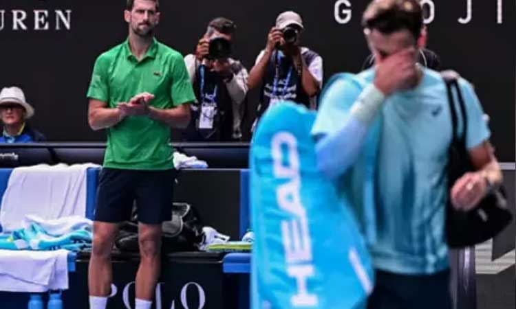 காயம் காரணமாக விலகிய இத்தாலி வீரர்: ஜோகோவிச் அரையிறுதிக்கு முன்னேற்றம்