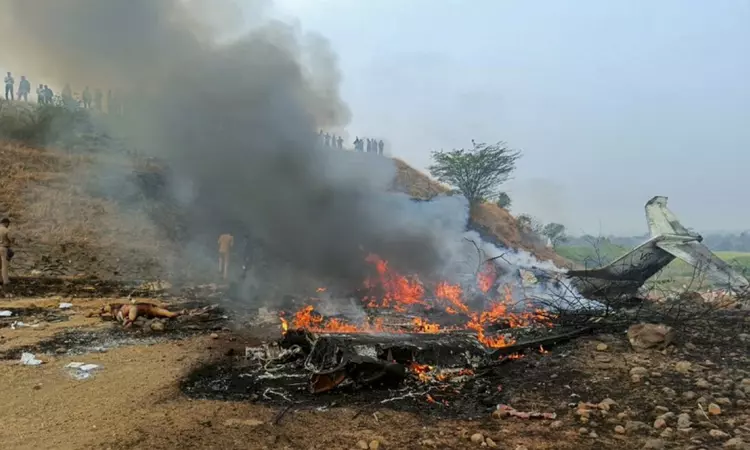 அஜித் பவார் விமானம் தரையிறங்கியபோது ஓடுதளத்தில் போதிய வெளிச்சமின்மை நிலவியது; விமானப்போக்குவரத்து மந்திரி அஜித் பவார் விமானம் தரையிறங்கியபோது ஓடுதளத்தில் போதிய வெளிச்சமின்மை நிலவியது; விமானப்போக்குவரத்து மந்திரி