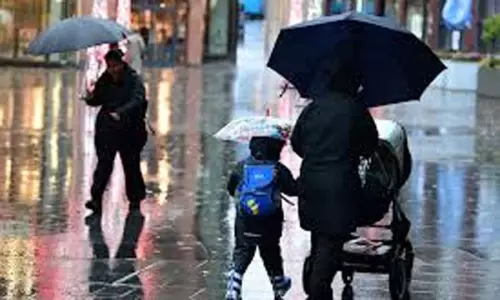 அயர்லாந்தில் கடும் பனிப்பொழிவால் 150 பள்ளிகள் மூடல் அயர்லாந்தில் கடும் பனிப்பொழிவால் 150 பள்ளிகள் மூடல்